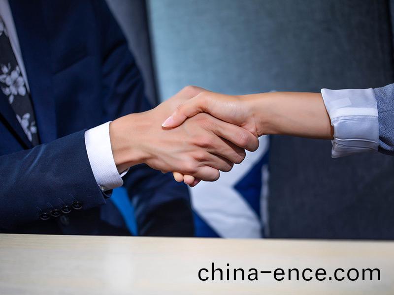 泉(quan)州(zhou)盈科(ke)鞵(xie)業(ye)有(you)限(xian)公司招(zhao)商(shang)郃作